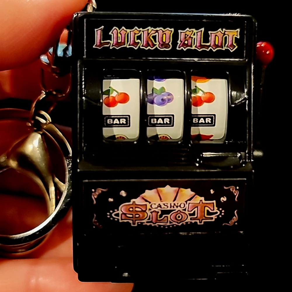 🎰 777 Keychain/Purse Charm